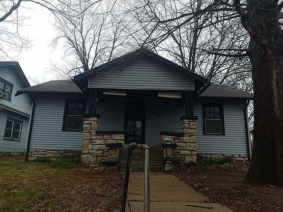 2nd image of 5031 Euclid Ave