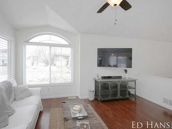 2nd image of 4064 Widgeon Ln
