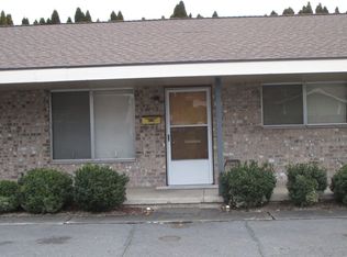 735 2nd St NW APT 1, Puyallup, WA 98371