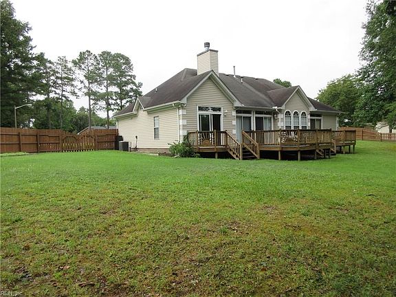 5th image of 2503 Cedar Lake Dr