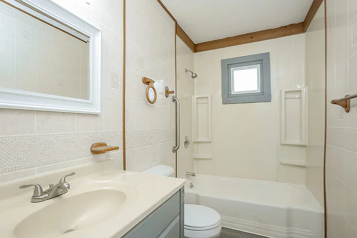 909 Ridge Dr — Photo 6