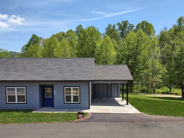 135 Diamond Ave, Franklin, NC 28734
