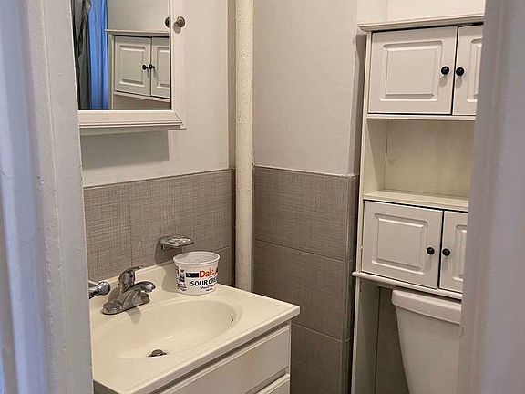 2nd image of 2753 Ocean Ave APT 4G