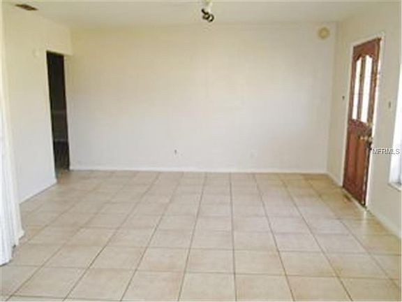 4th image of 6210 N Coolidge Ave