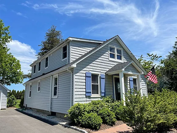 918 Main Rd Riverhead Ny 11901 Zillow