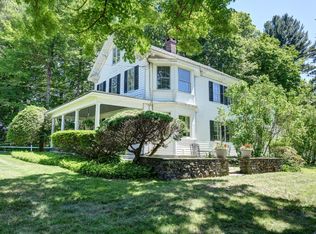 17 S Mountain Rd, Pittsfield, MA 01201