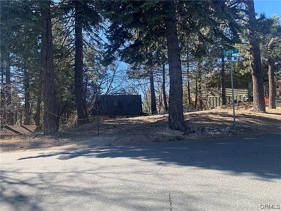5th image of 33033 Spruce Dr