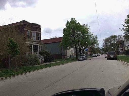 4th image of 5919 S La Salle St