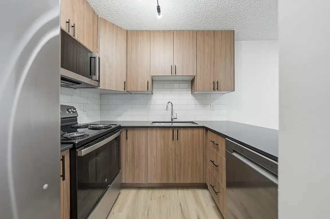 Alan's Place — Photo 4
