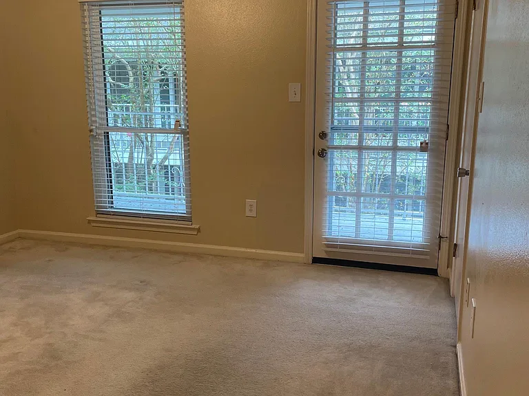 Access to front porch from living room