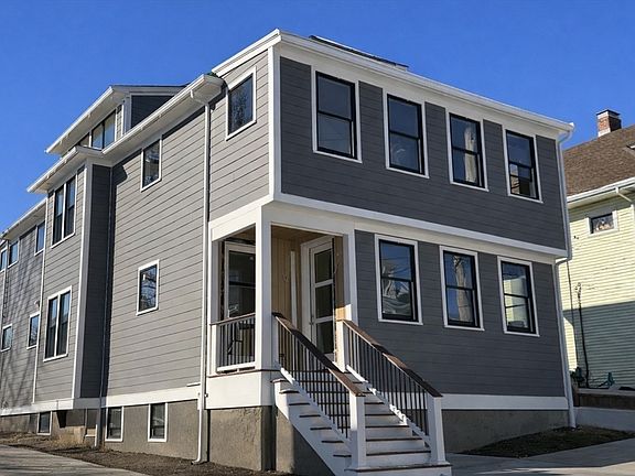 3rd image of 10-12 Clyde Rd #1