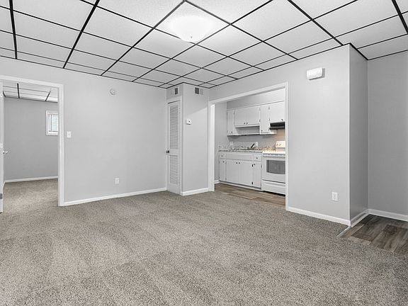 4th image of 210-19 Colonial Dr