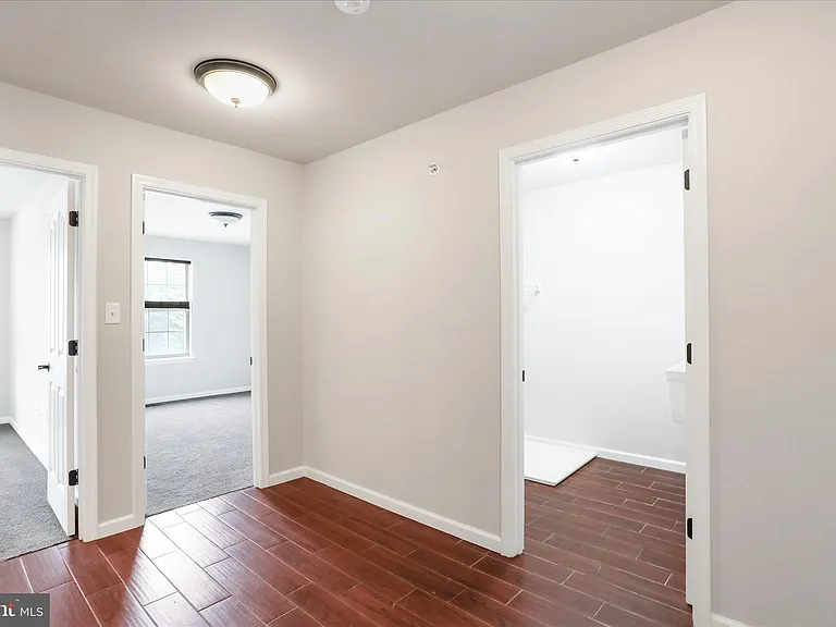 20 Delano Dr — Photo 15