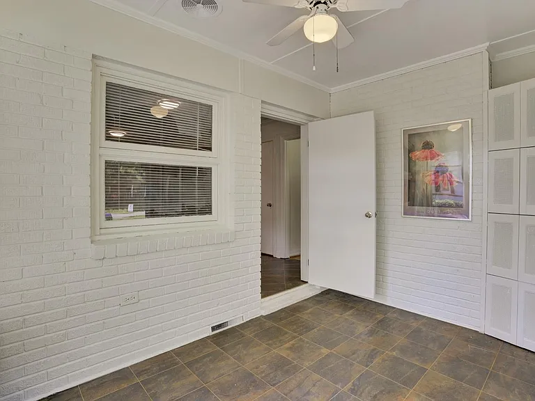 121 Marshdale Ave SW — Photo 36