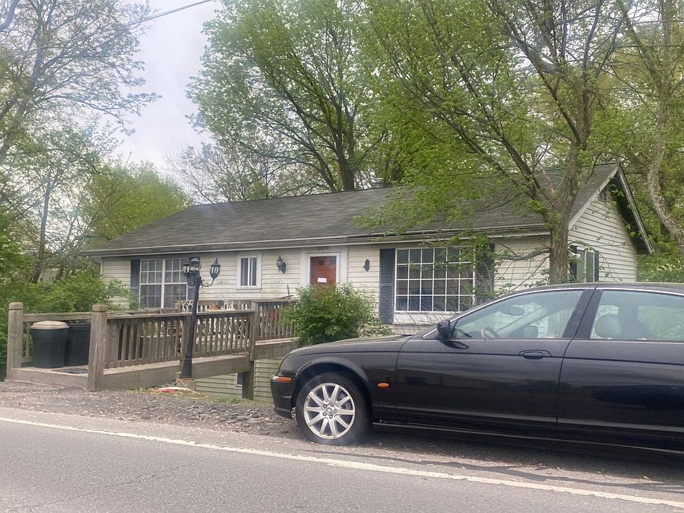2nd image of 9100 Litzsinger Rd