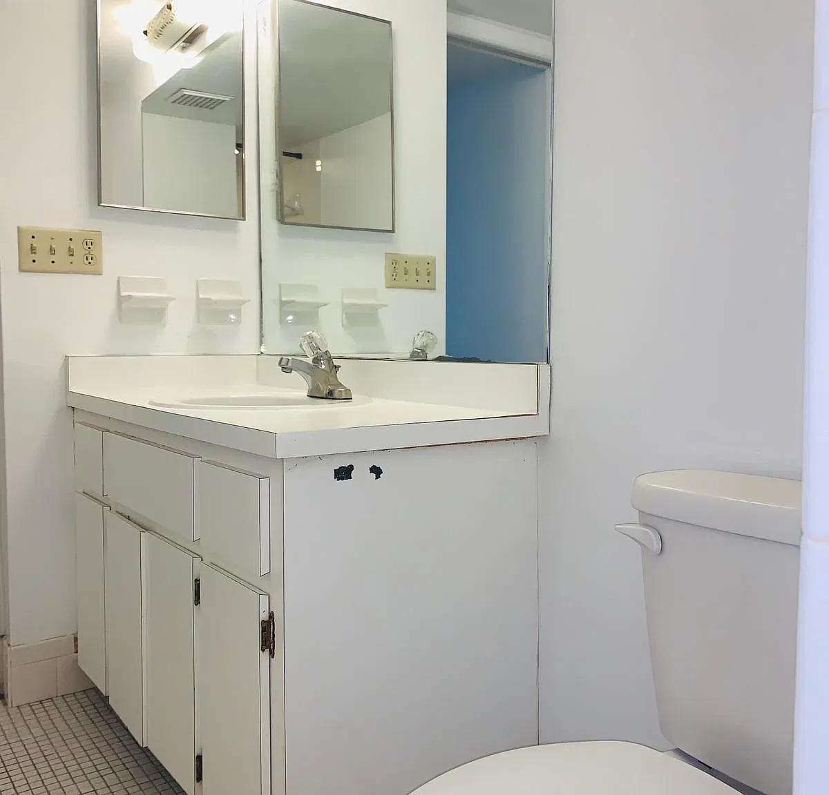 2 bed, 1054 sqft, $1,800 — Photo 3