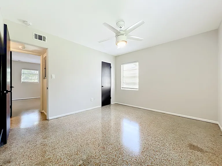 5342 Adanson St — Photo 23