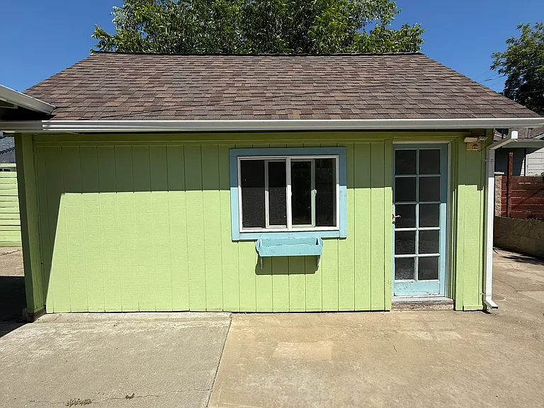 617 Grove St — Photo 16