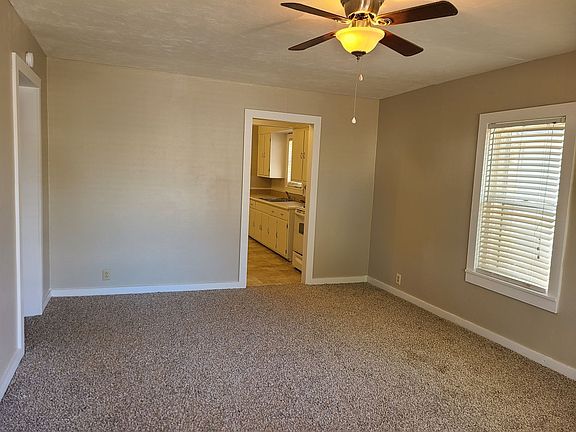 2nd image of 807 E Gladys St