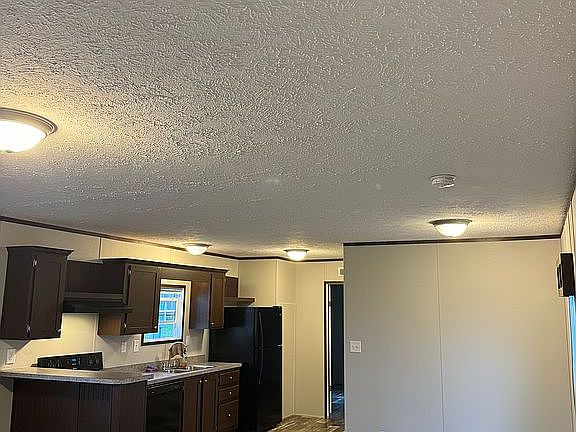 3rd image of 41 Canyon Vlg