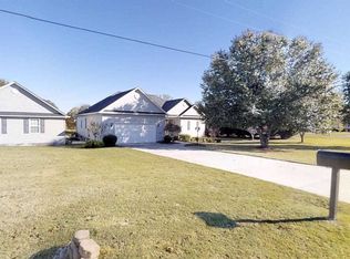 20 Lake Ridge Ln, Guntersville, AL 35976