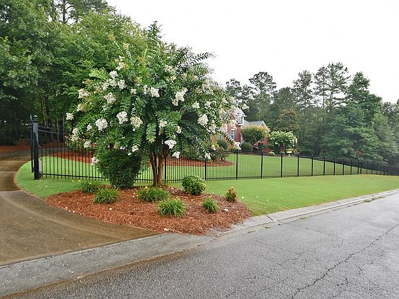 4th image of 120 Garnett Point Dr