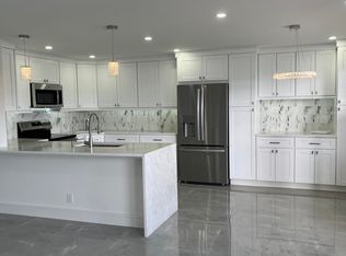 3033 Wolverton Dr #B, Boca Raton, FL 33434