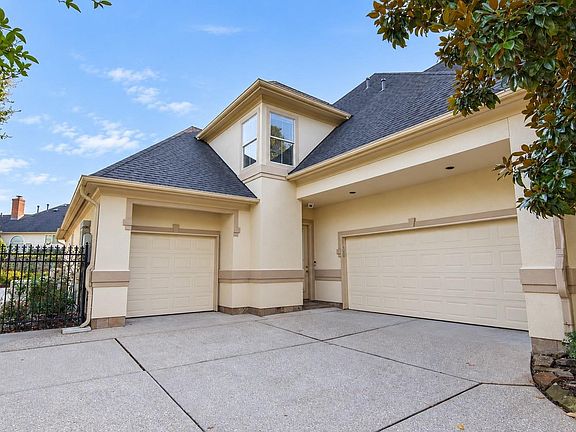 2nd image of 3010 Acorn Wood Way