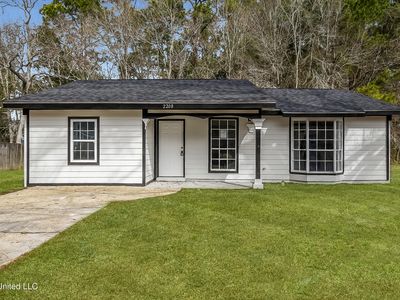 2208 Briargate Dr, Gautier, MS, 39553