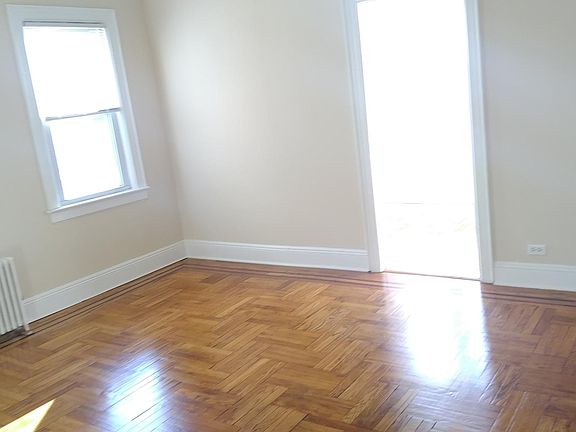 2nd image of 515 Westchester Ave Fl 1