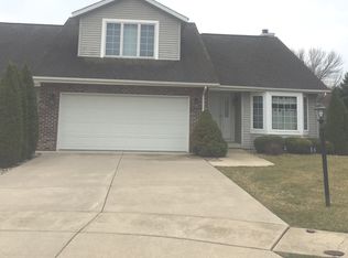 14 Primrose Ln, Washington, IL 61571