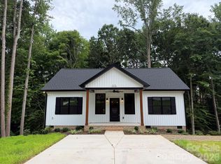 310 Willow St, Stanley, NC 28164