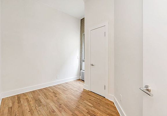 4th image of 220 E 95th St APT 5c