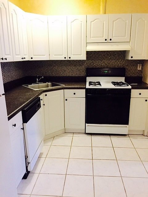 1st image of 3116 43rd St #1