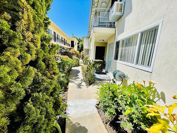 5th image of 3721 Mentone Ave APT 1