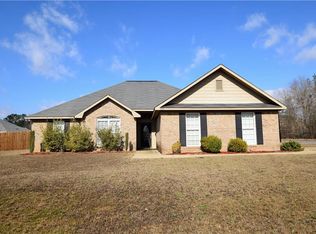200 Indigo Ave, Opelika, AL 36804