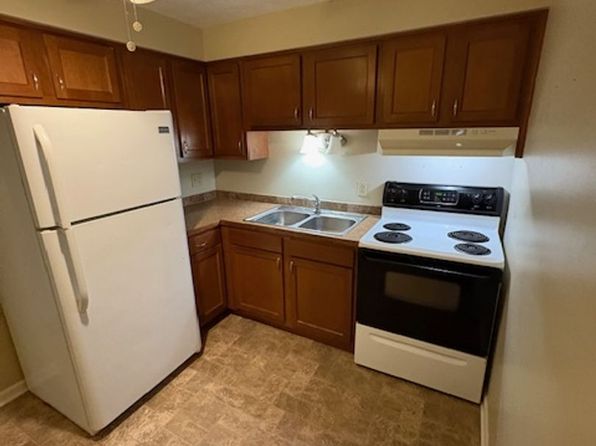 1332 N Chapel St APT 4