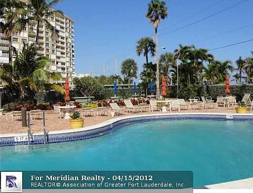 4th image of 305 N Pompano Beach Blvd APT 403