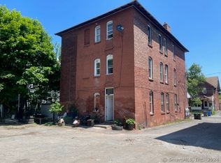 121-123 Babcock St, Hartford, CT 06106