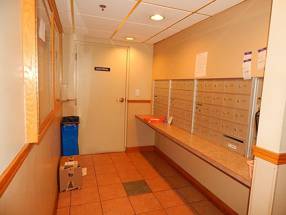 5th image of 100 W Roosevelt Ave Unit 204