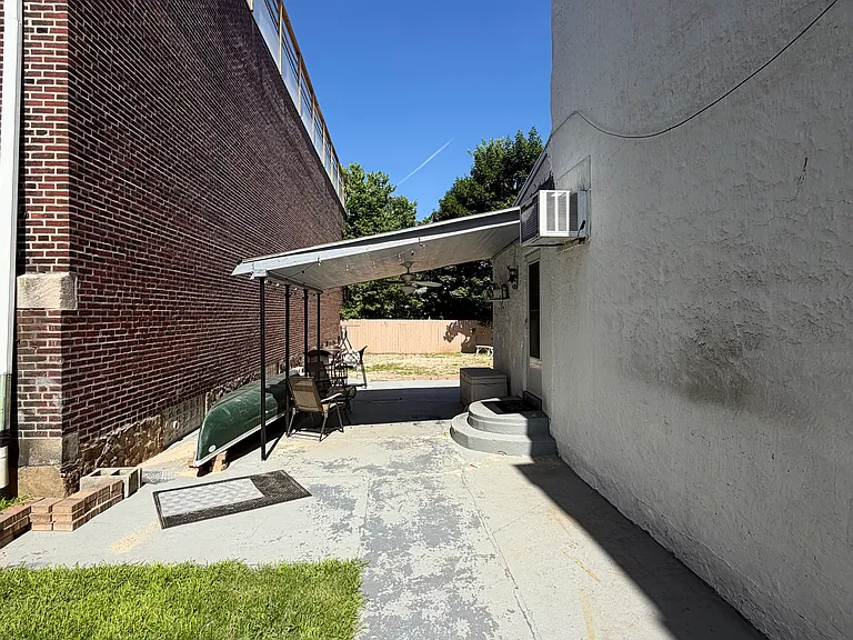 Side yard