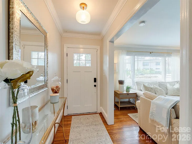 3221 Sunset Dr — Photo 6