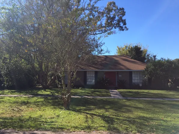 13630 Jolissaint Dr, Baton Rouge, LA 70810