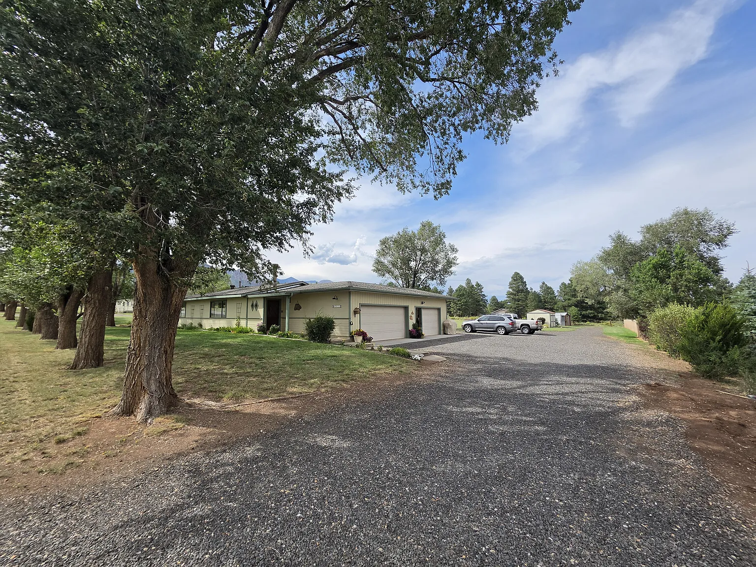 3 bed, 1550 sqft, $2,200 — Photo 1