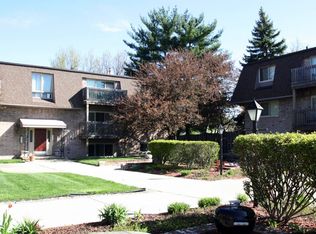 1115 Chester Rd #8, Lansing, MI 48912