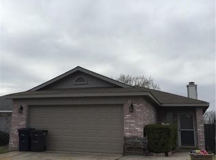 10608 Flamewood Dr, Fort Worth, TX 76140