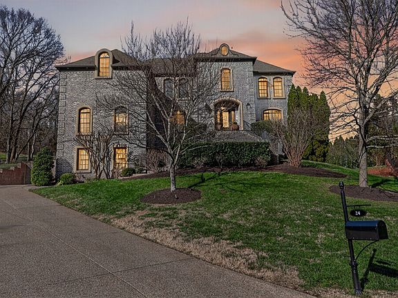 2nd image of 24 Ironwood Ln