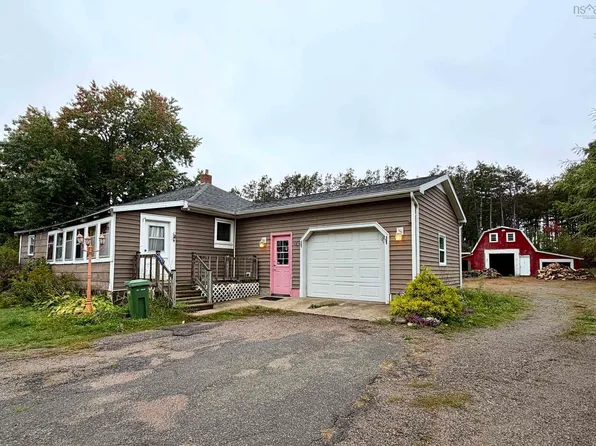 14967 Highway 1, Wilmot, NS B0P 1R0