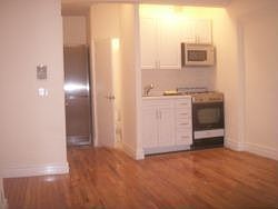 2nd image of 1564 2nd Ave APT 4A