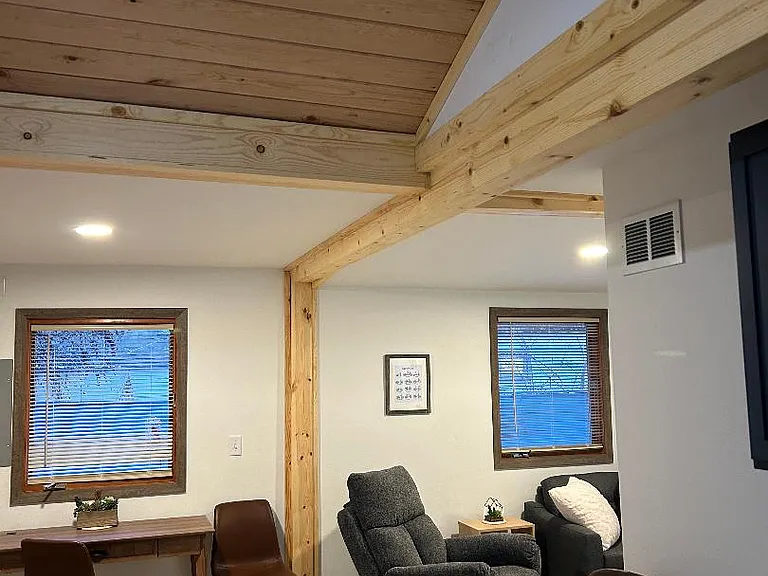 1006 Irvine Ave NW — Photo 9